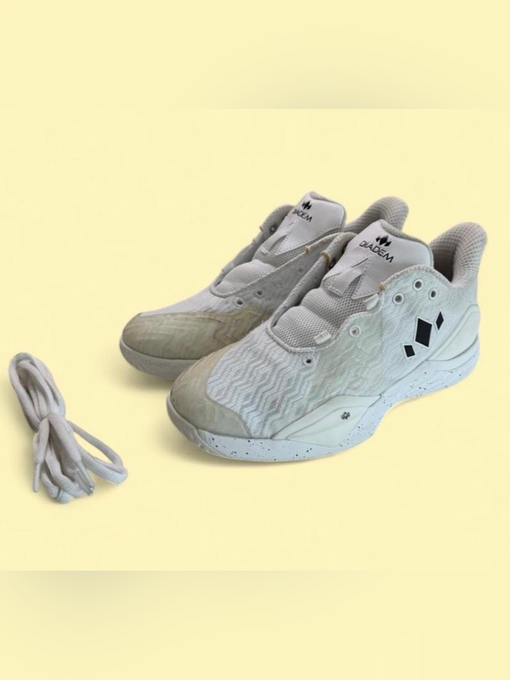 Diadem Court Burst Hard Court Shoe. W6.5